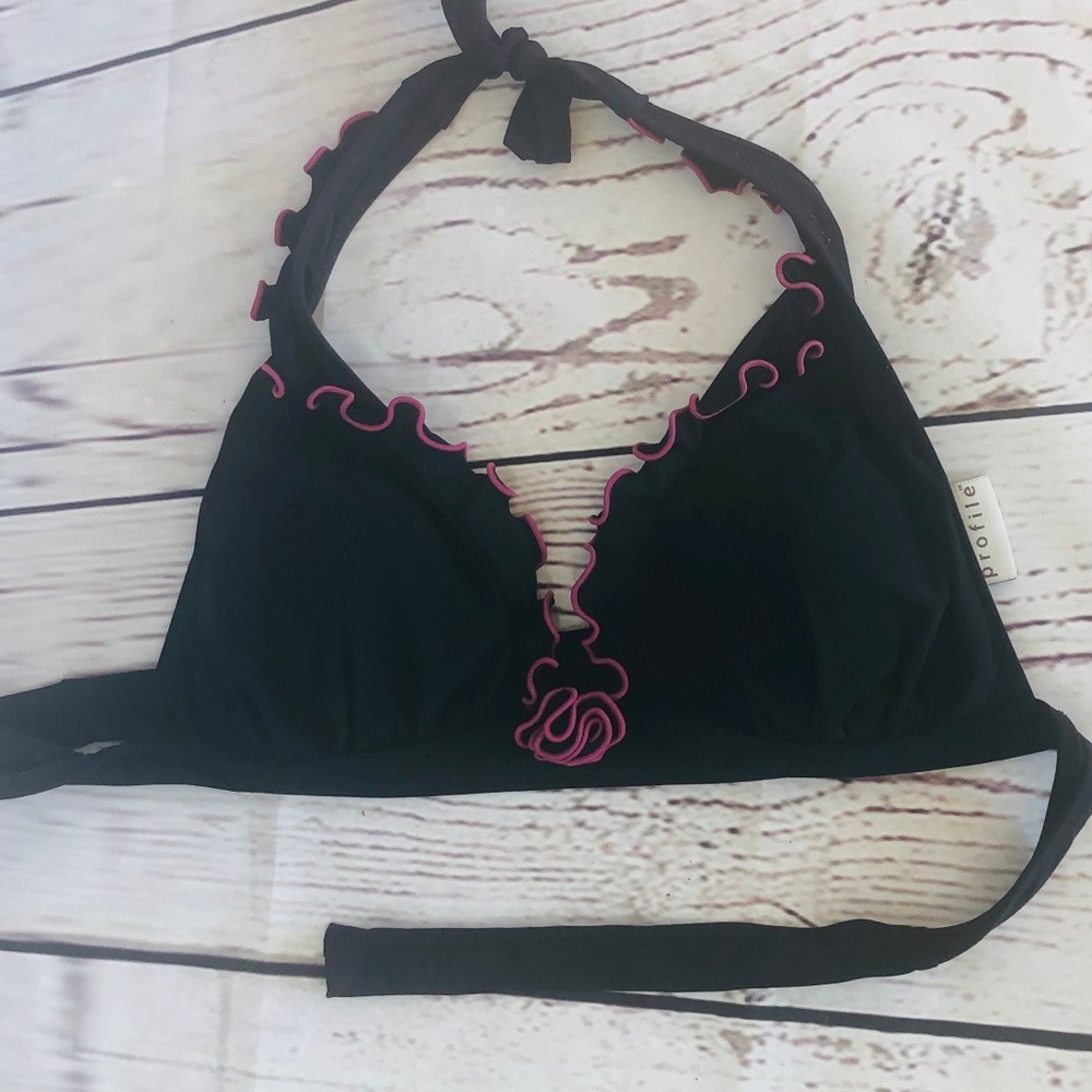 Swimsuit - Picture 4 of 5